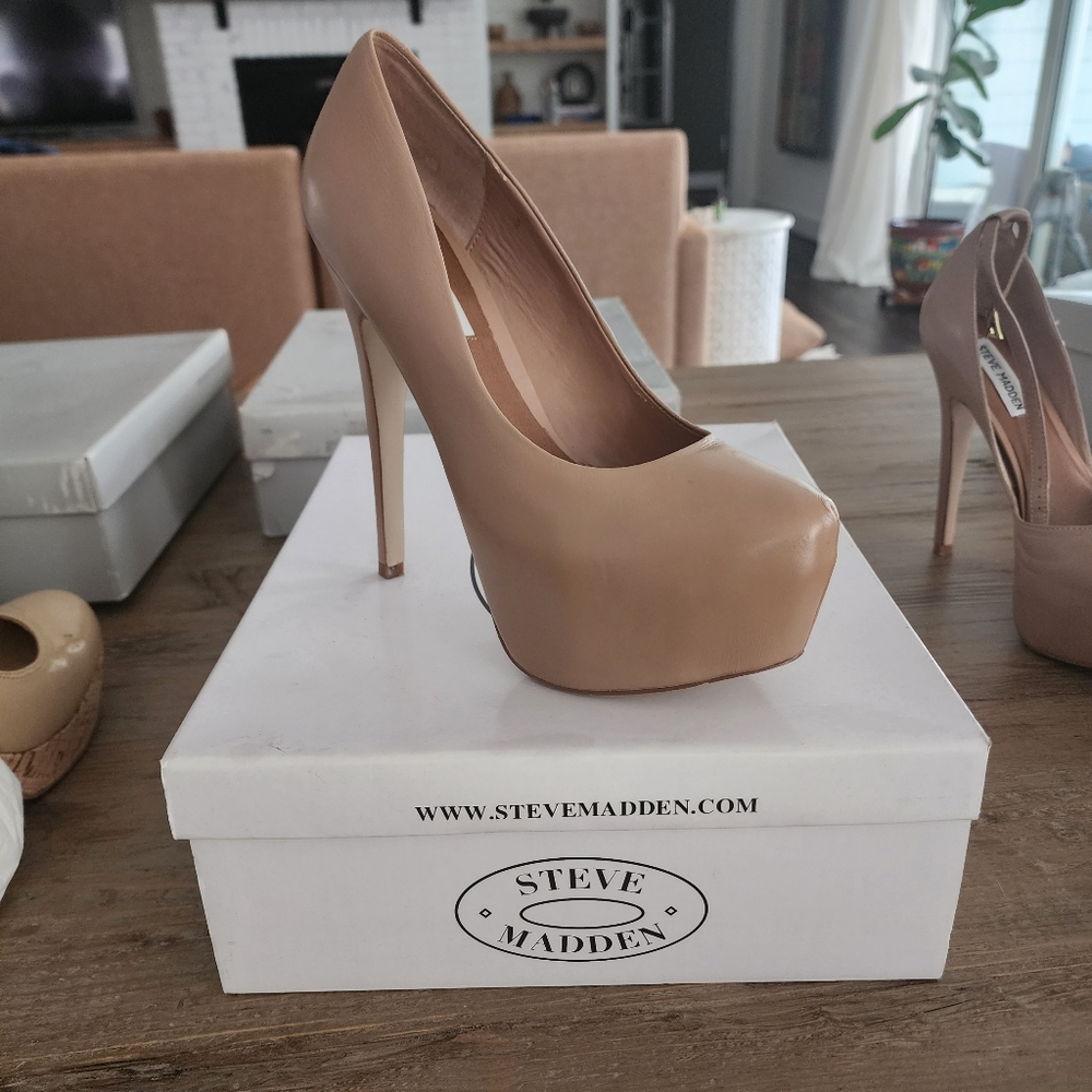 Nude Pump Steven Madden